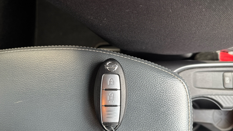 Nissan Juke 1.0 DiG-T N-Connecta 5dr Petrol Hatchback